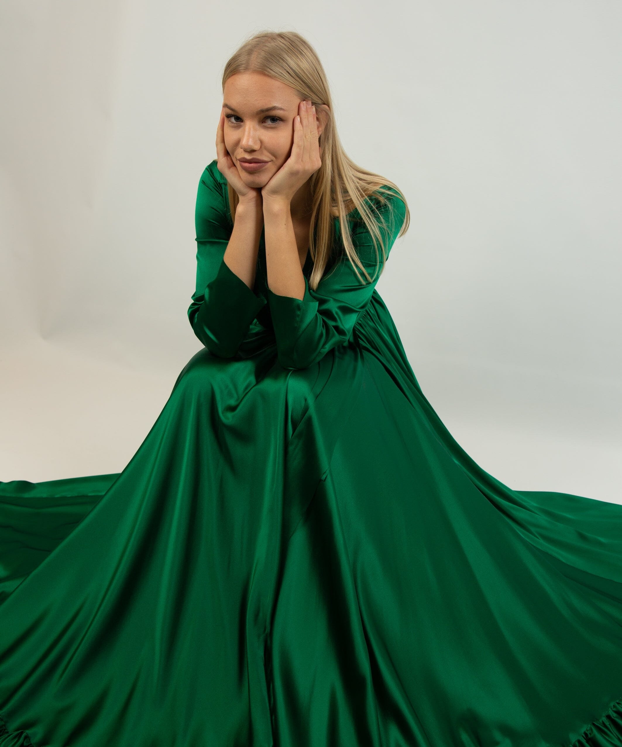  A Sudden Kiss Silk Robe Product Amoralle