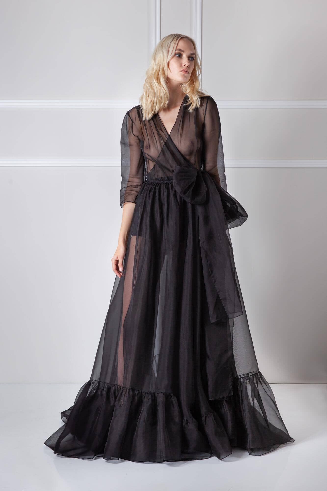  Divine Hour Robe Black Product Amoralle
